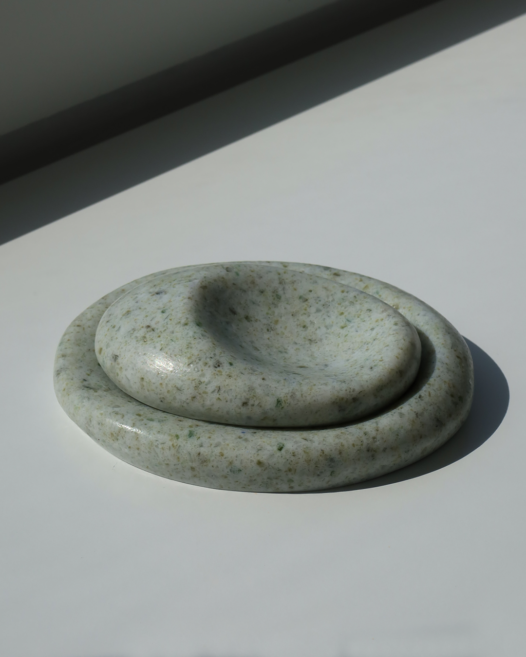 Drift Pebble Tray