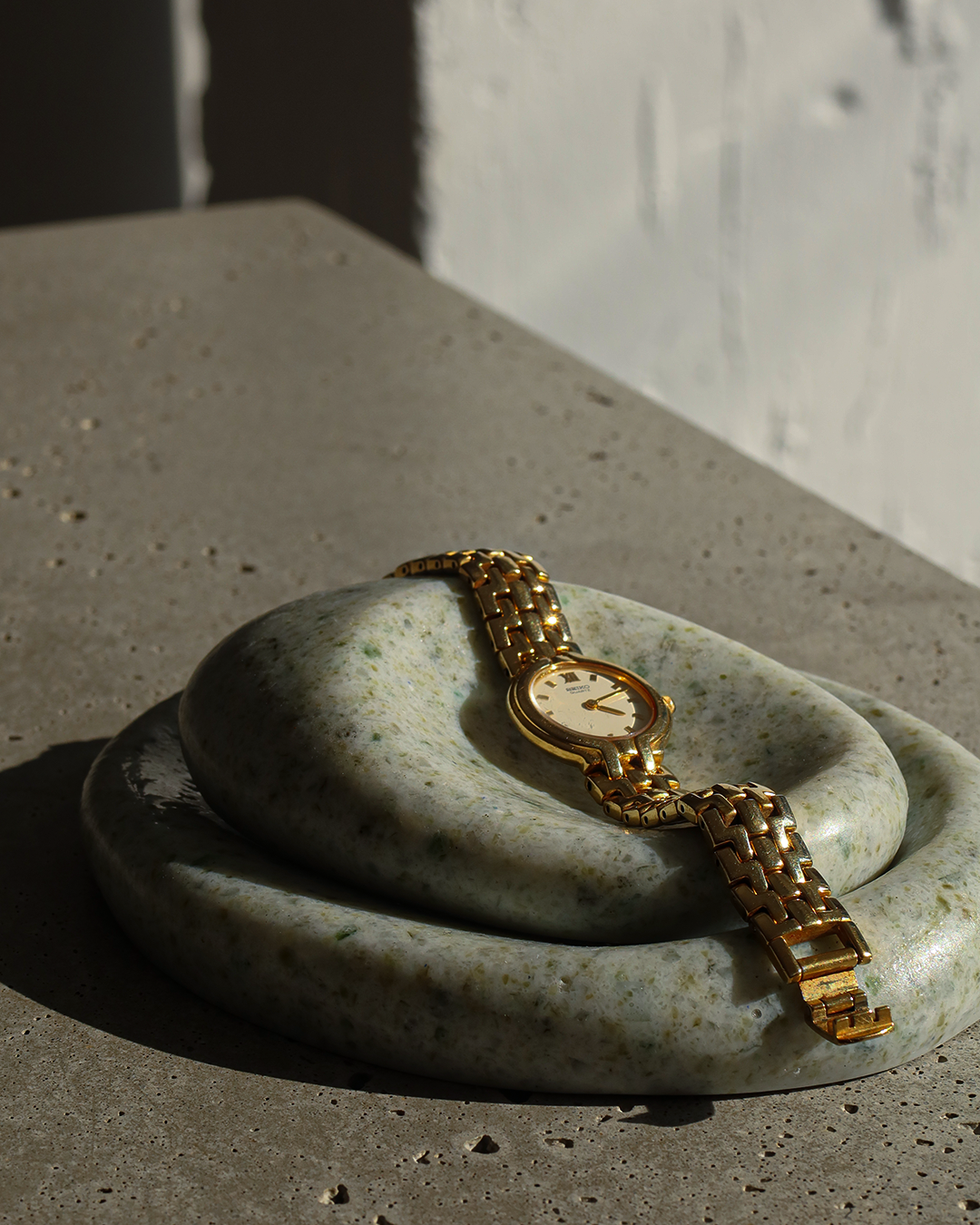 Drift Pebble Tray